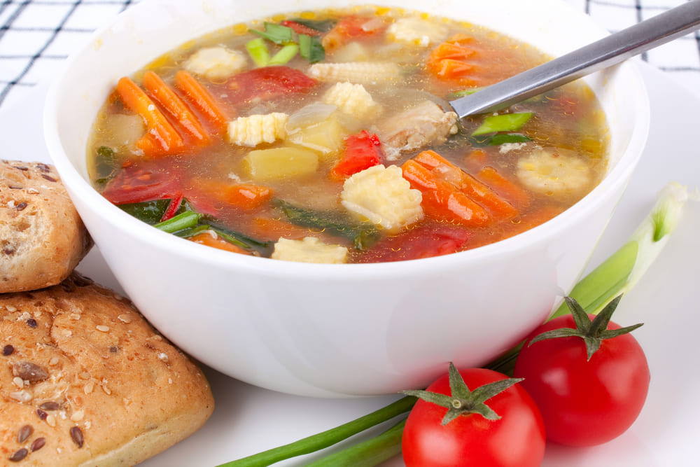 Польза и вред лукового супа: спасение от болезней и лишнего веса