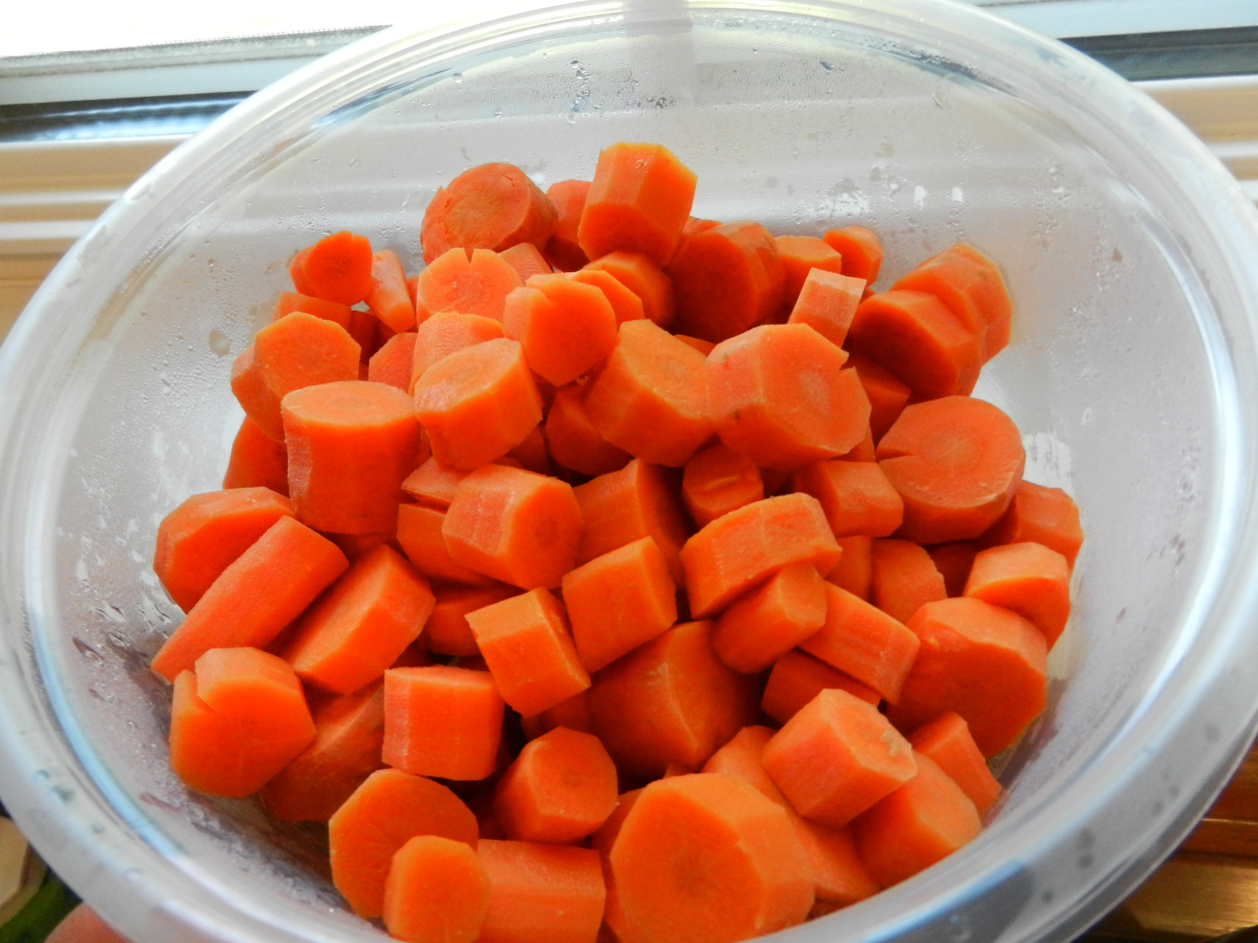 Морковь: калорийность, польза и вред для организма