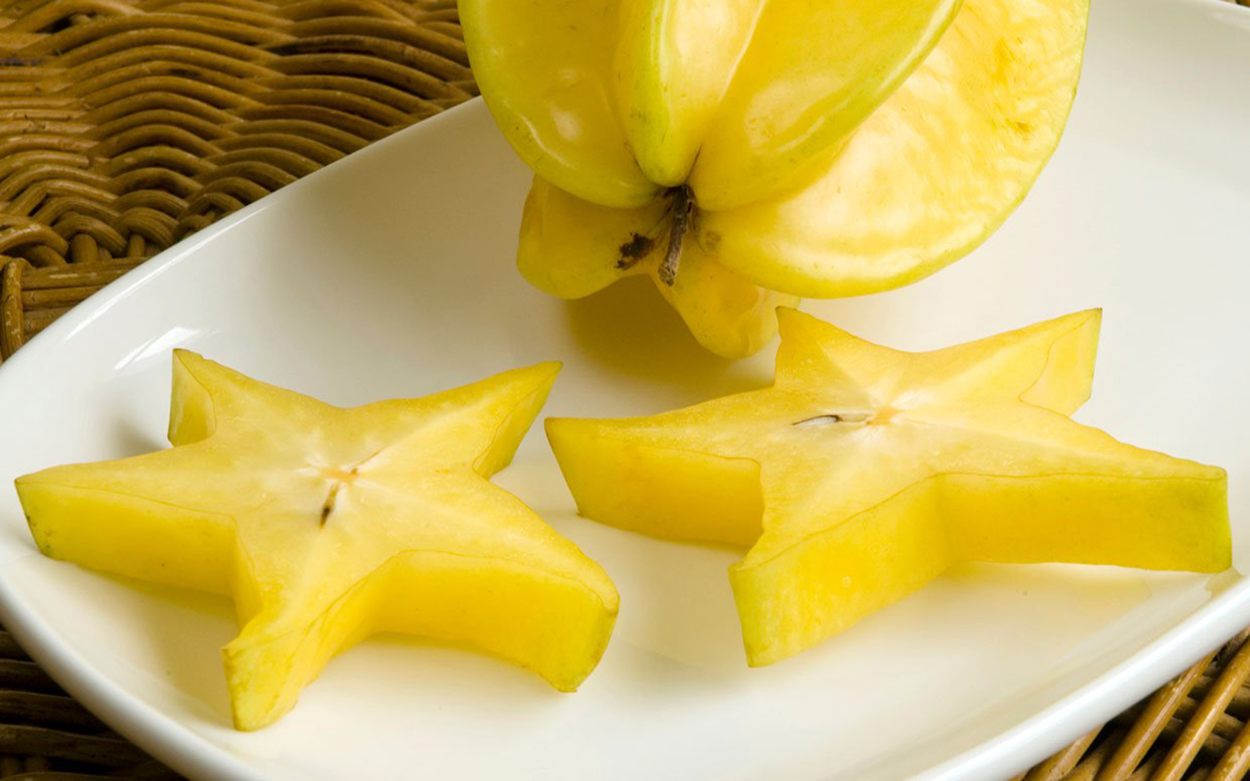 Карамбола, особенности звёздного фрукта тропиков