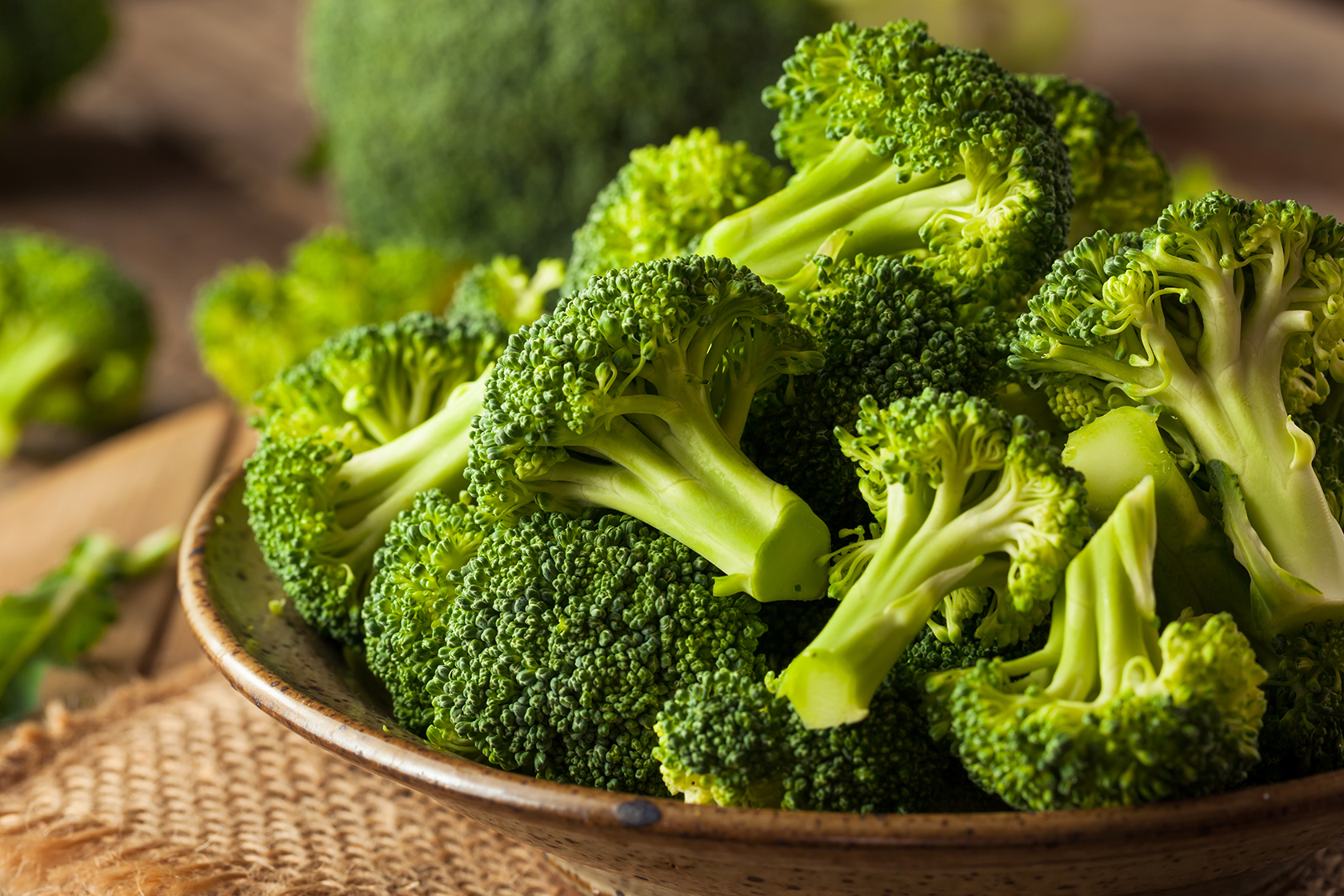 Капуста брокколи: калорийность и содержание белков, жиров, углеводов