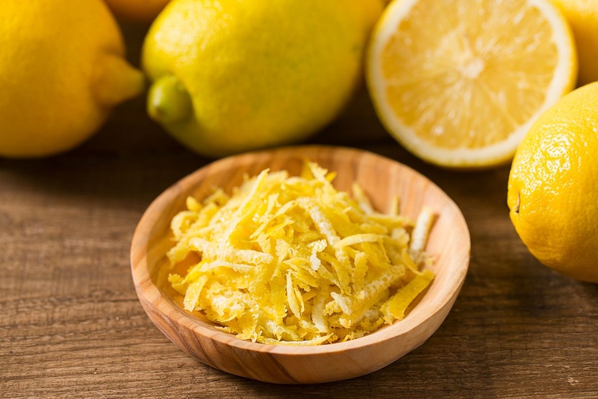Цедра лимона: польза и вред, что это, как получить