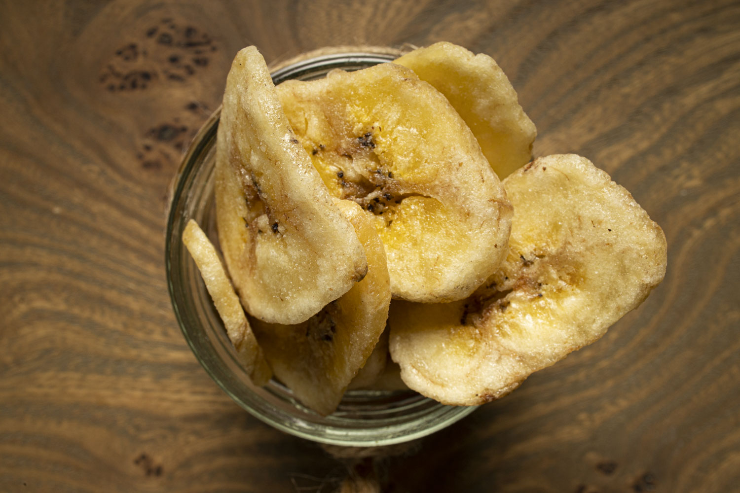 Банановые чипсы: как сделать, рецепт, калорийность, польза, вред