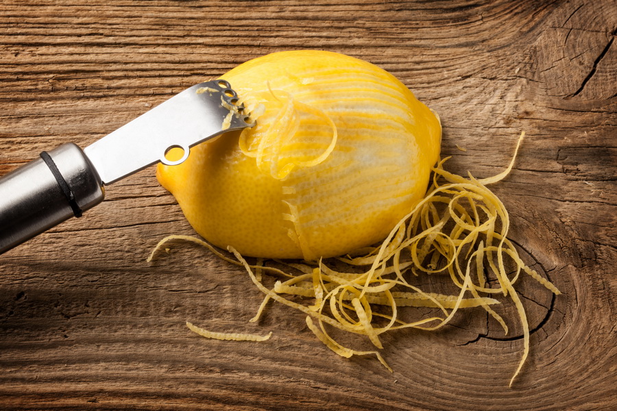Цедра лимона: полезные свойства, как приготовить и применять