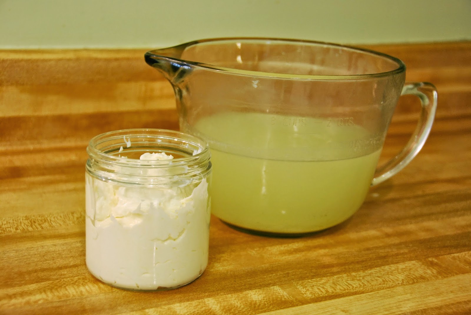 Молочная сыворотка – полезные свойства продукта