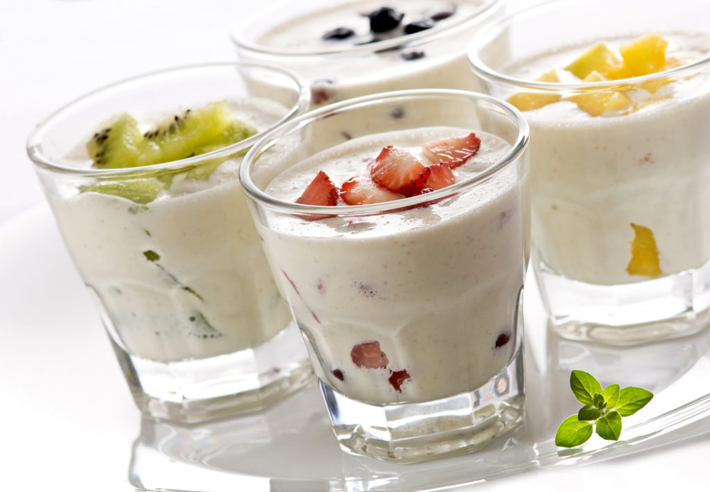 Польза и вред йогурта – 7 доказанных фактов о его влиянии на организм человека, особенно на желудок и кишечник