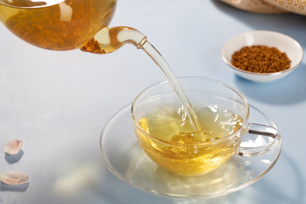 Польза гречишного чая: как заваривать напиток, его свойства и противопоказания - red fox day