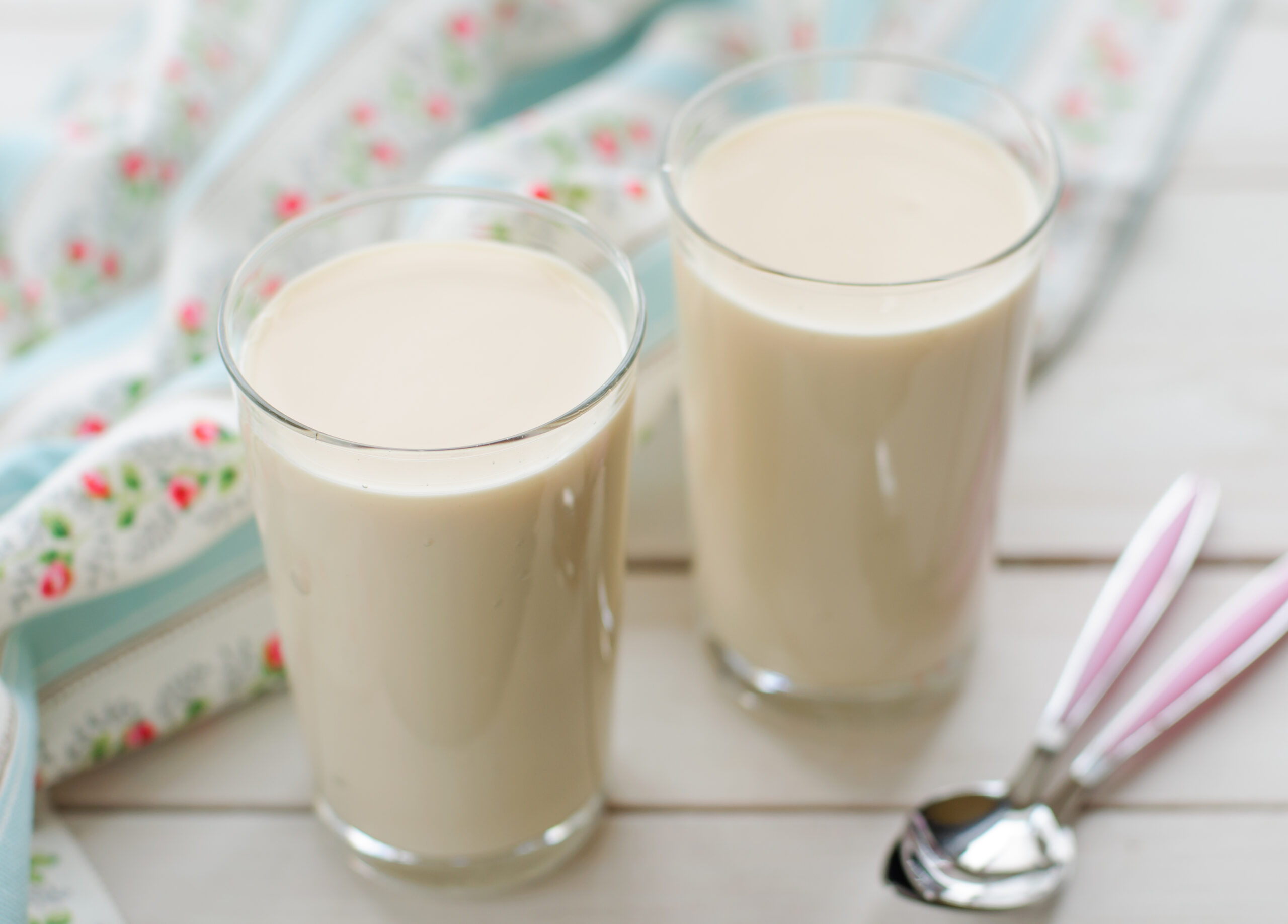 Как правильно приготовить сквашенный молочный продукт: нюансы и популярные способы