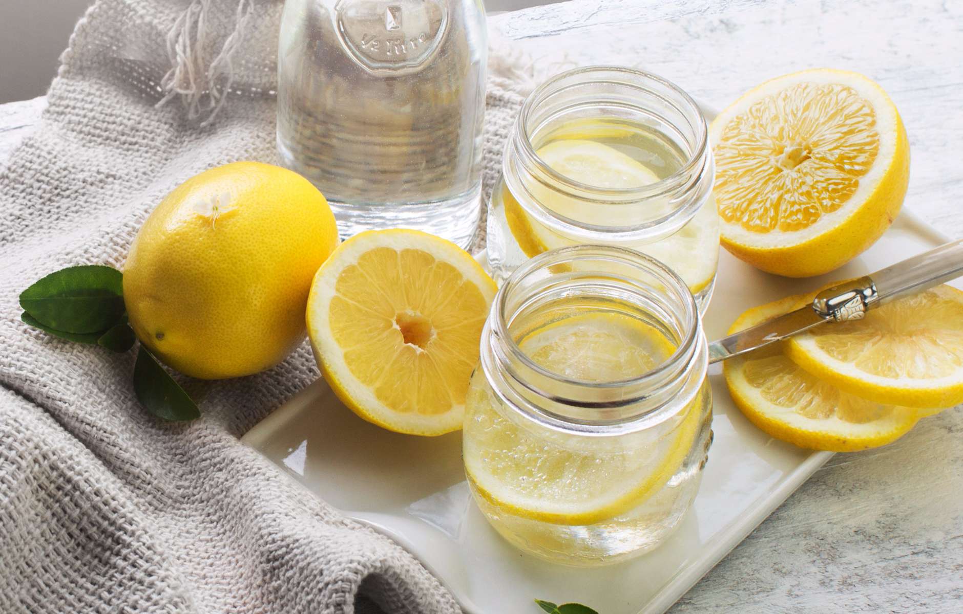Польза и вред от воды с лимоном для здоровья - health