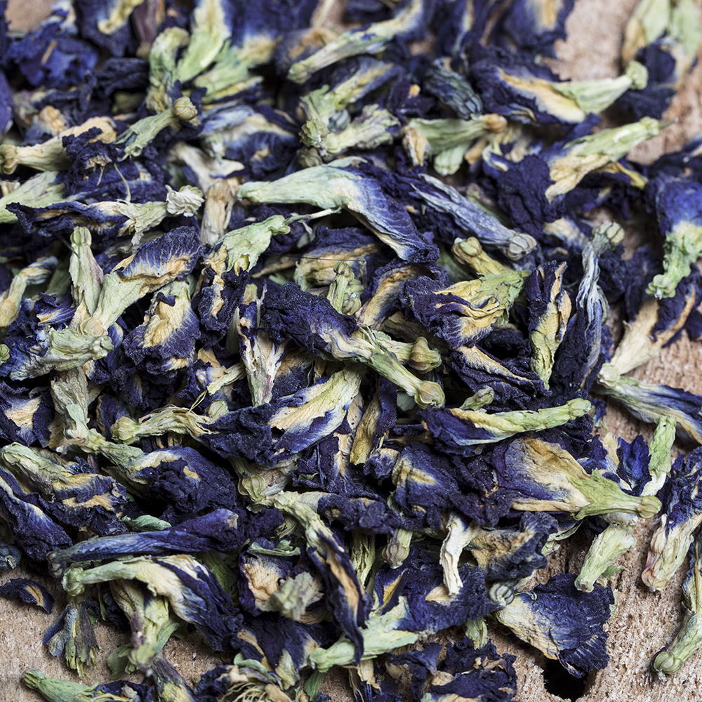 Синий чай из таиланда: полезные свойства, химический состав, противопоказания