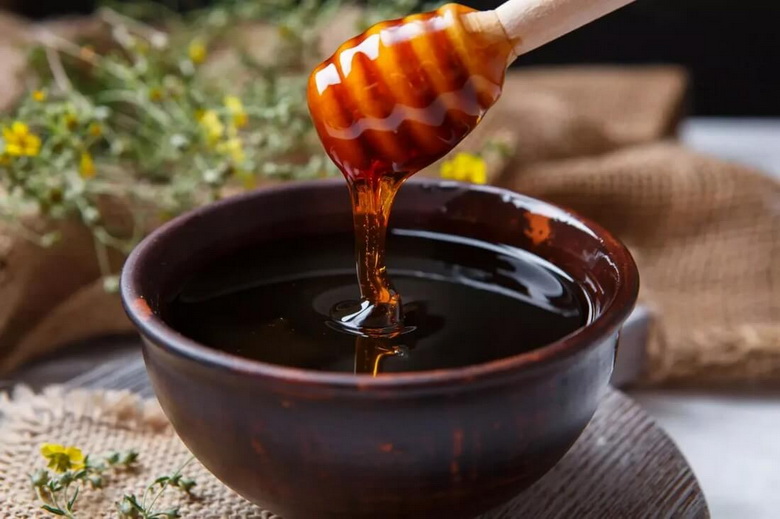 Мед из дягиля: полезные свойства, противопоказания, отзывы