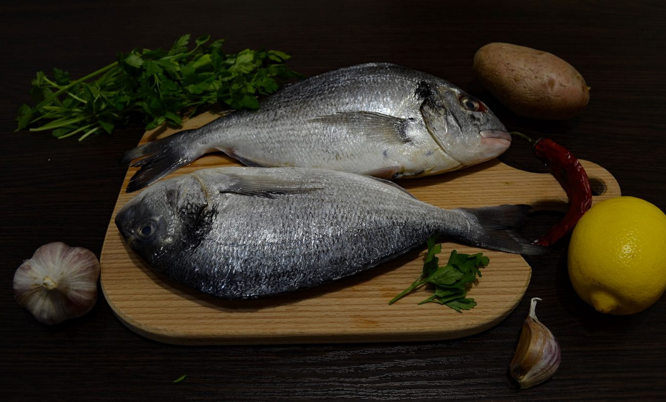 Дорадо: польза и вред, калорийность рыбы на 100 грамм
