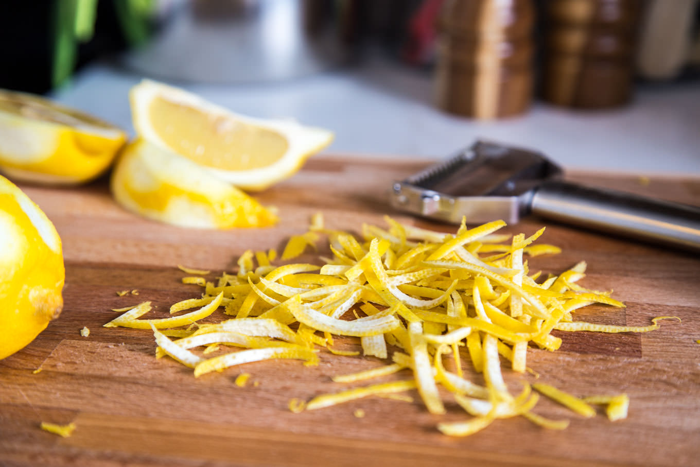 Цедра лимона — полезные свойства и вред