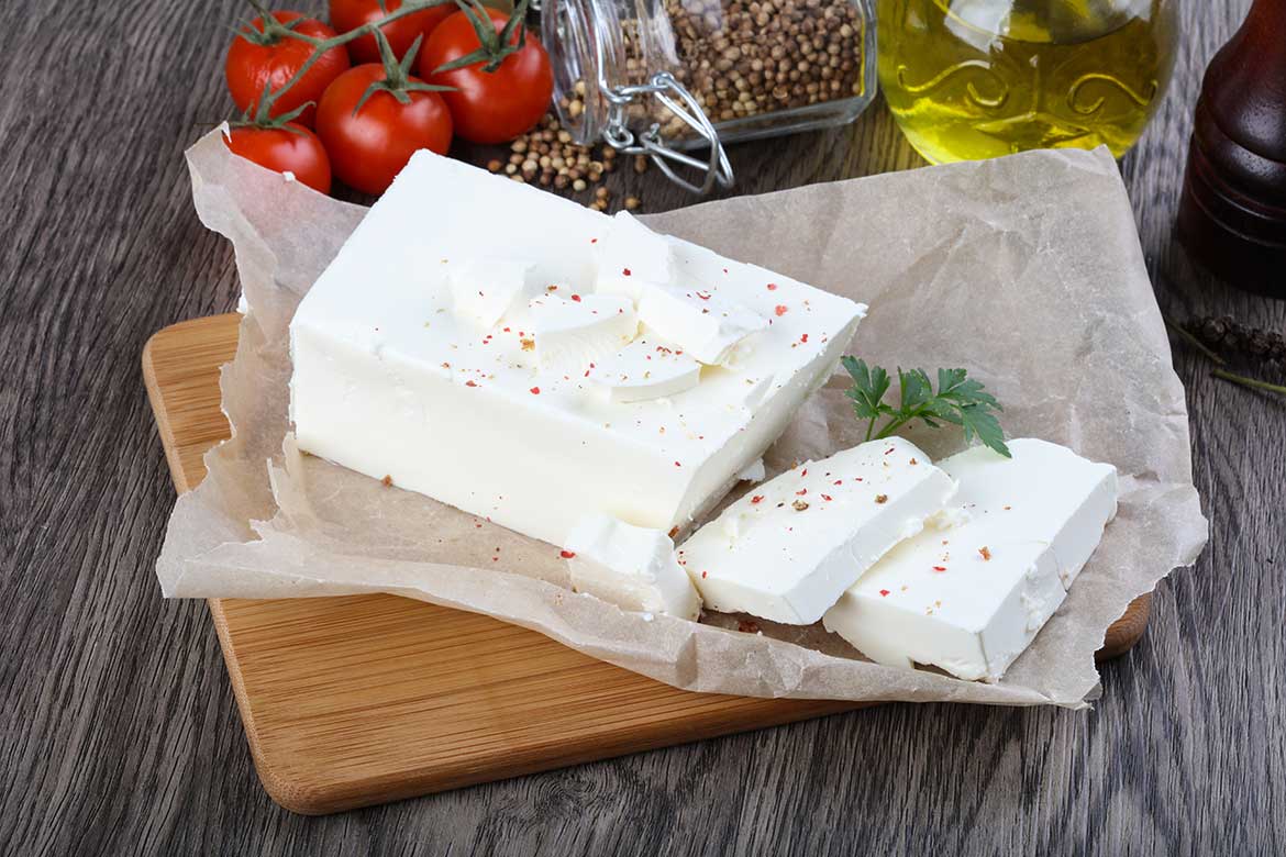 Греческий сыр фета: польза, состав, куда добавлять, чем заменить