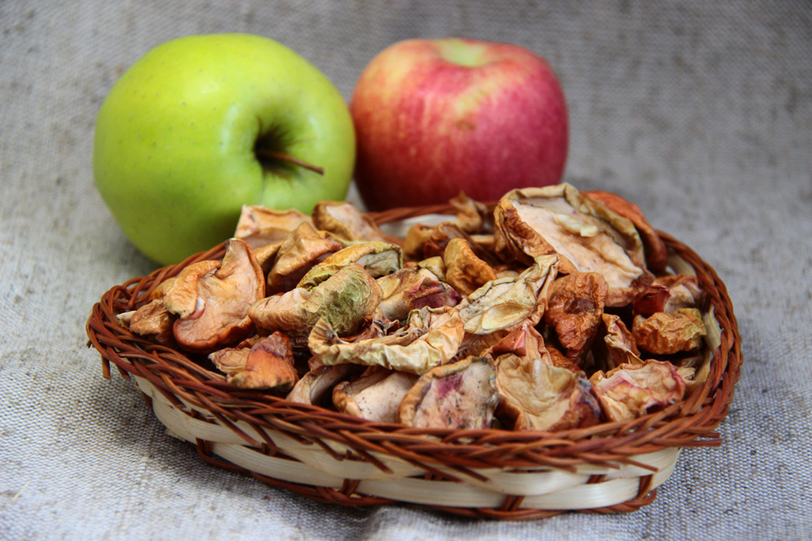 Сухофрукты из яблок дома — три способа приготовления. как сушить яблоки. сушка яблок в домашних условиях: основные правила и способы заготовки сухофруктов