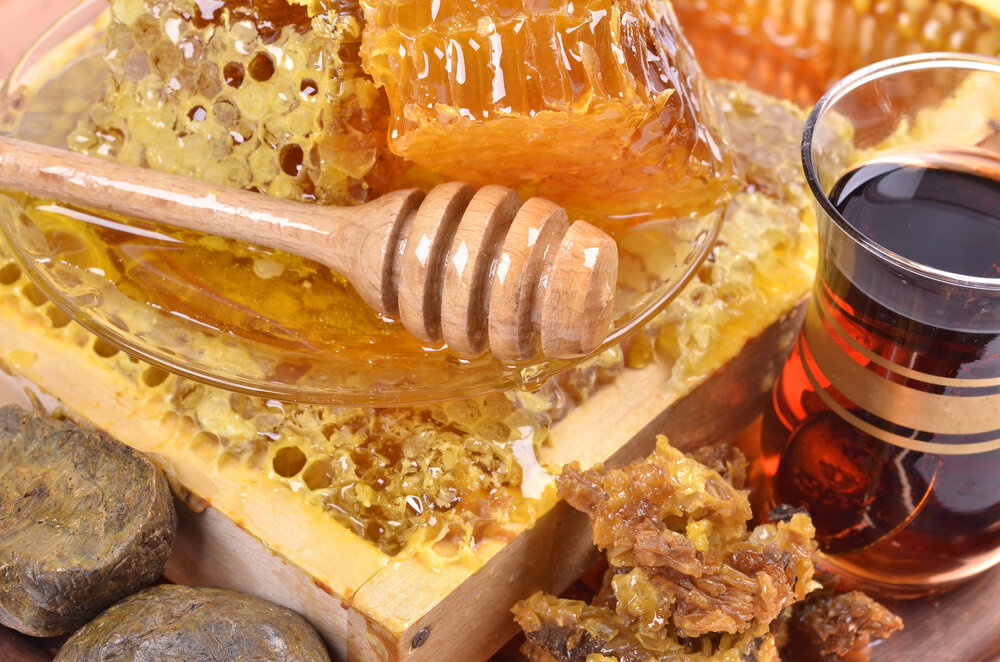 Прополис пчелиный - народные рецепты и применение