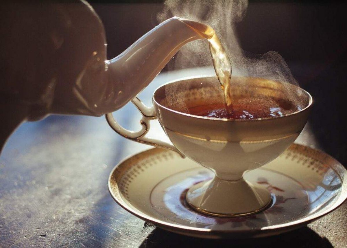 Горячий чай: польза или вред, можно ли запивать таблетки, оптимальная температура