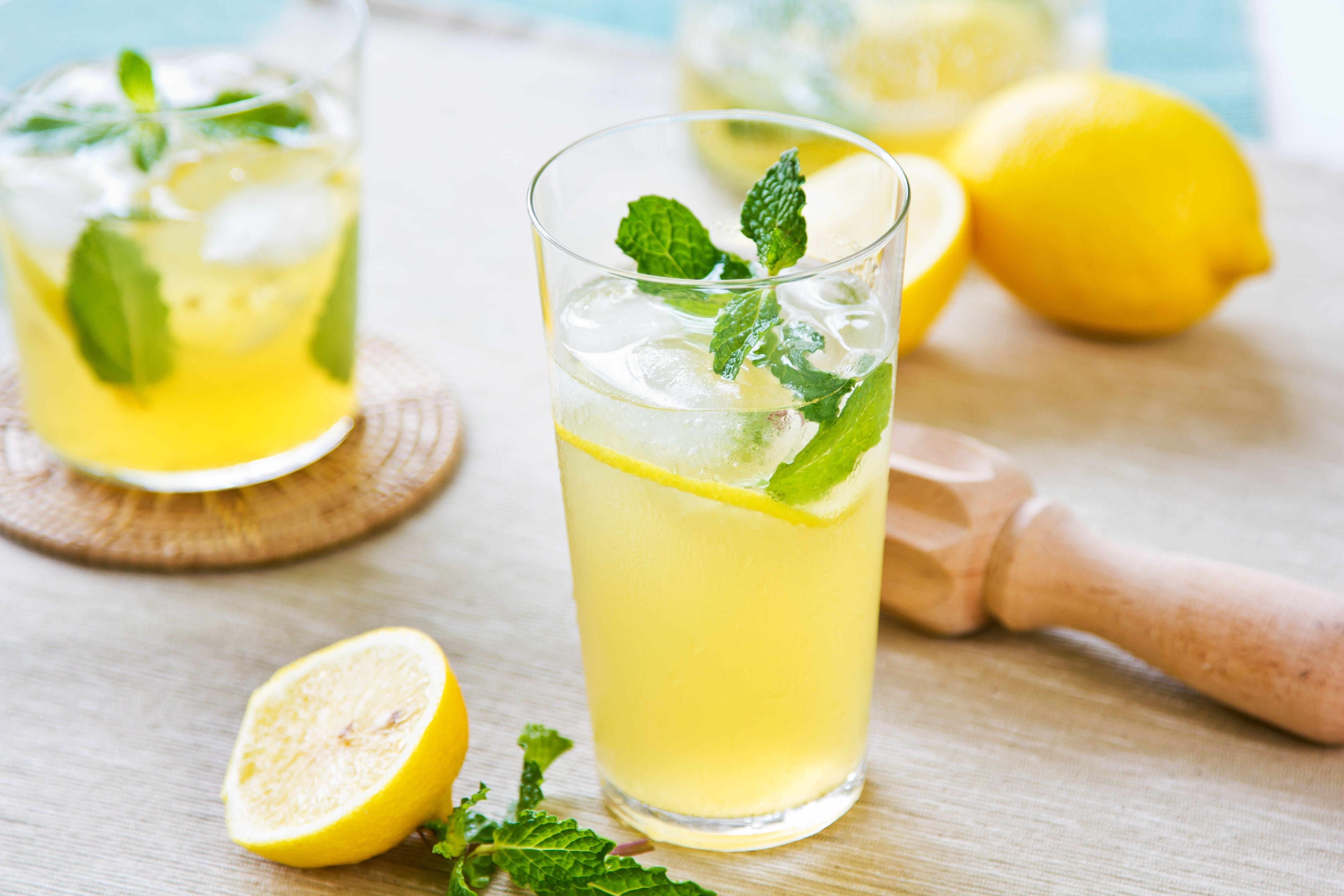 Специалисты роспотребнадзора рассказали, чем лимонады опасны для здоровья