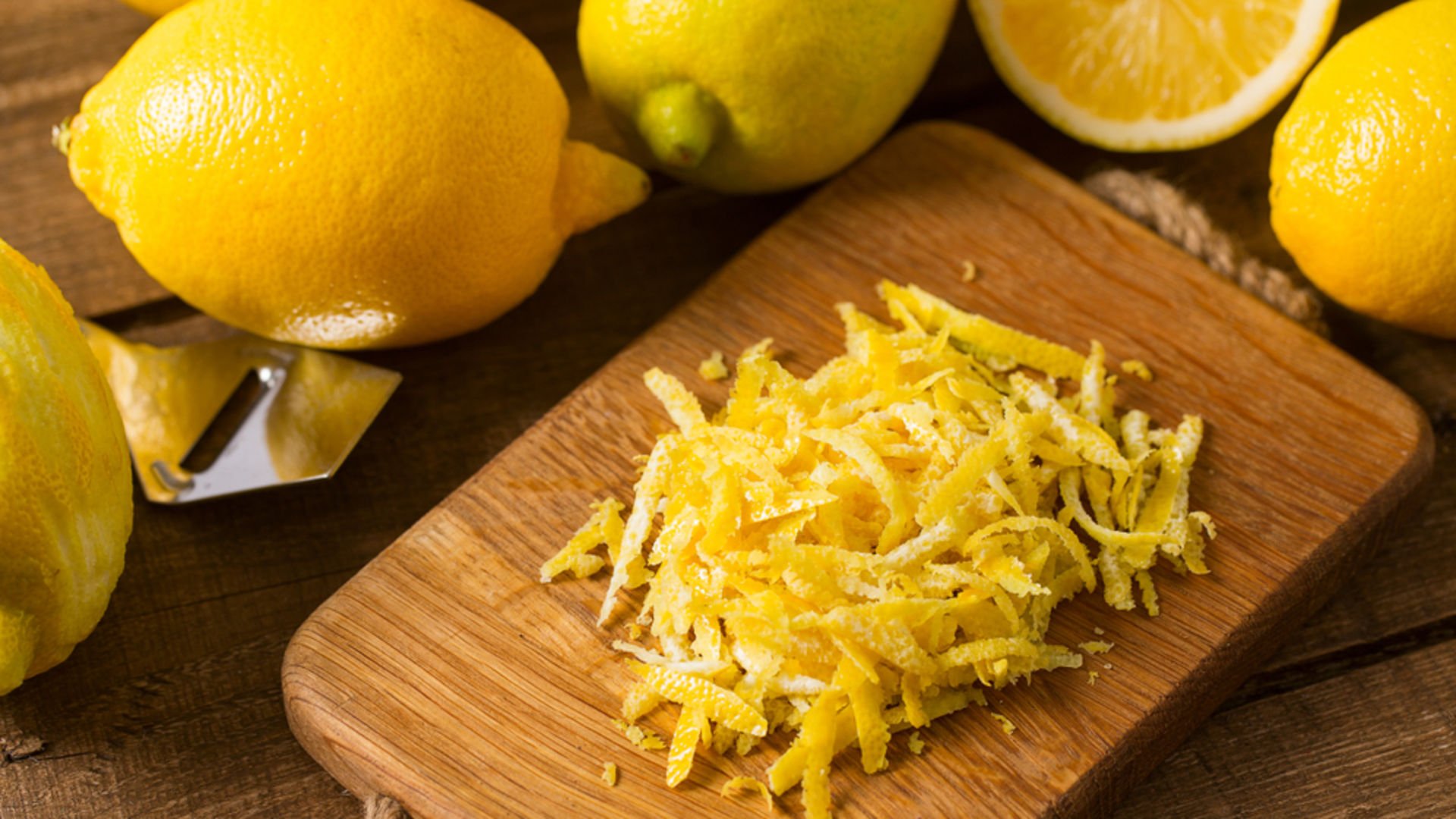 Как снять цедру лимона: 5 лучших способов