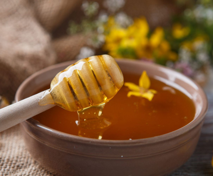 Продукты пчеловодства: производные меда, их применение и лечебные свойства