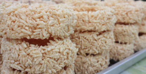 Как делают воздушный рис, польза и вред для здоровья, возможные противопоказания