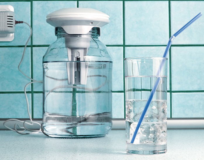Что представляет собой серебряная вода и в чем заключается ее польза Способна ли она причинить организму вред Как сделать лечебную воду самостоятельно