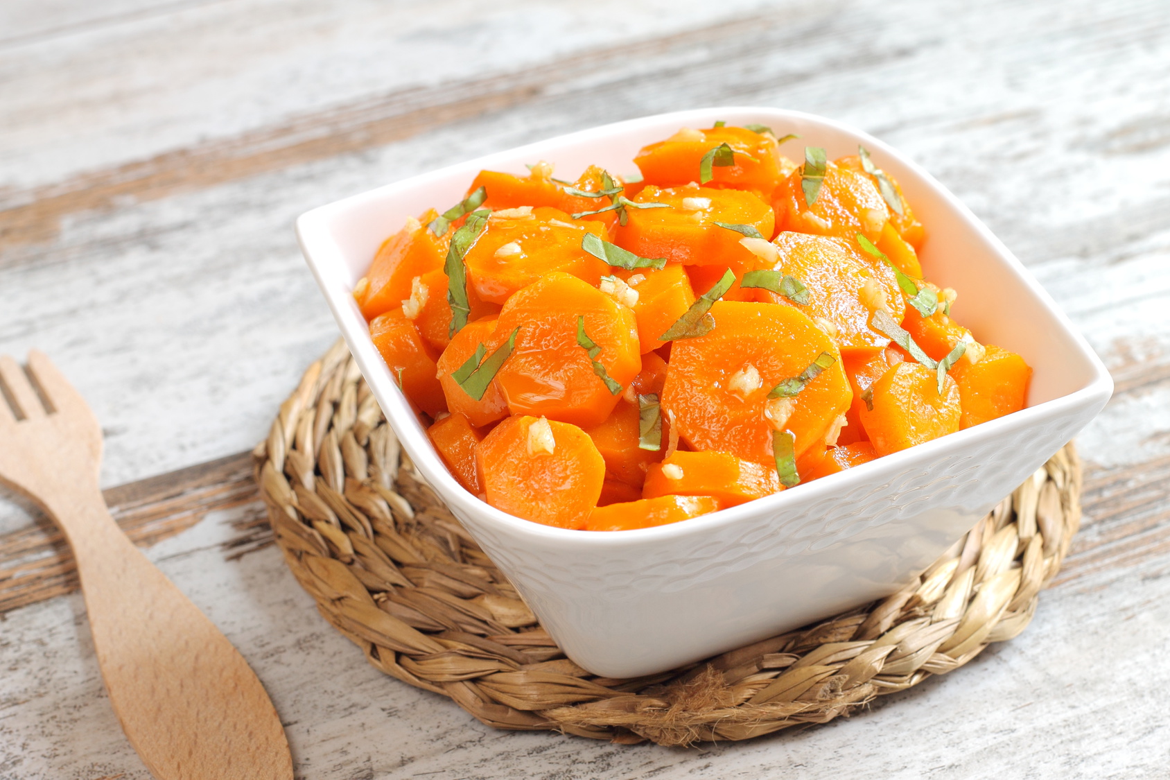 Сколько калорий содержится в вареной моркови и как правильно варить овощ?